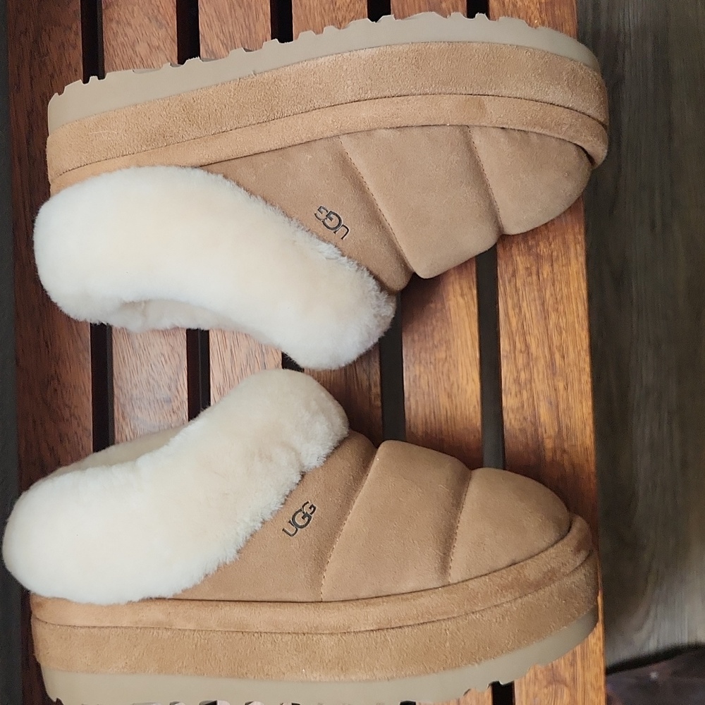 UGG Tazzlita Slippers - Picture 4 of 7